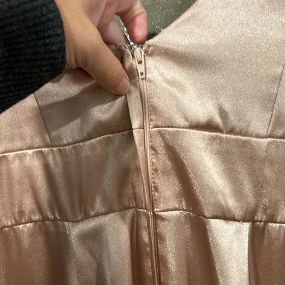 Galina Signature David’s Bridal satin dress with pockets size 8 - Picture 4 of 10